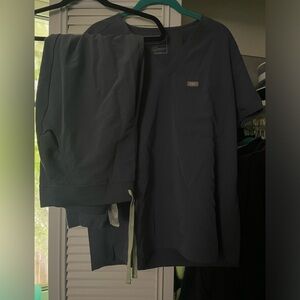 Figs size large top & large regular joggers